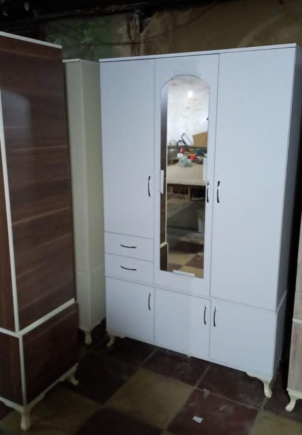 3 qapılı paltar dolabı - Material: laminat - Ölçü: 2 m 45 sm 1.20 — Şkaflar, Bakı (7)