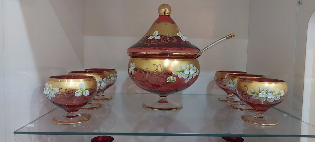 Qızılı-şərab rəngli bəzəkli şüşə dəst - Material: qalın şüşə — Süfrə qabı, Ağdaş (3)