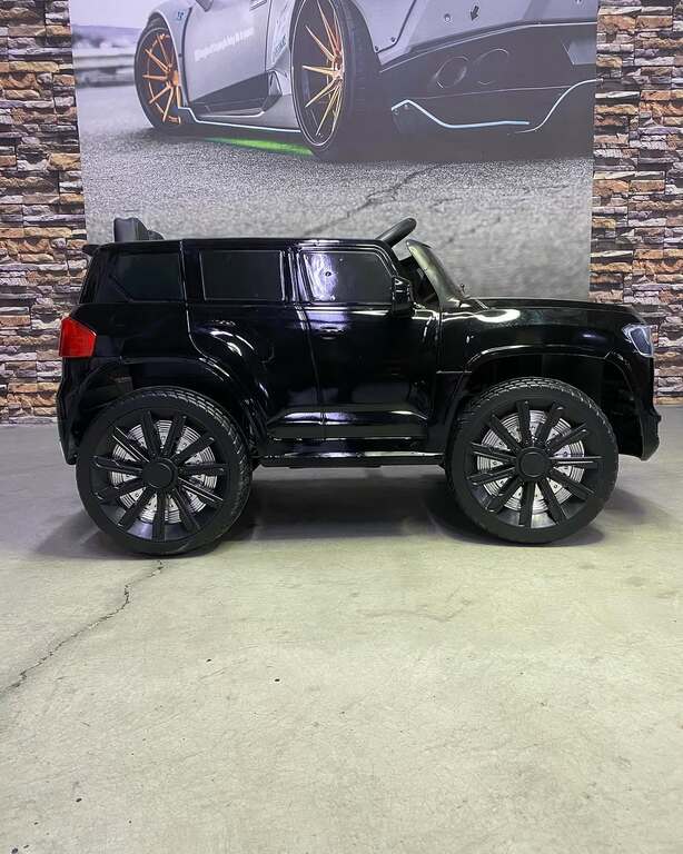 Uşaq avtomobili "Toyota Land Cruiser" — Uşaq avtomobilləri, Bakı (2)