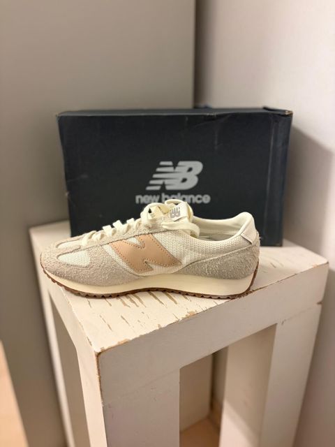 New Balance, Ölçü: 37, rəng - Bej, Yeni — Bakı