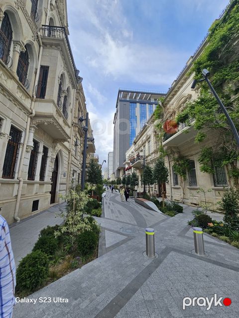 Satılır 3 otaqlı köhnə tikili 80 m²