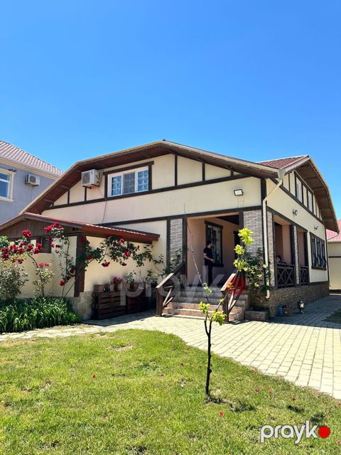 İcarəyə verilir 4 otaqlı həyət evi/bağ evi 220 m²