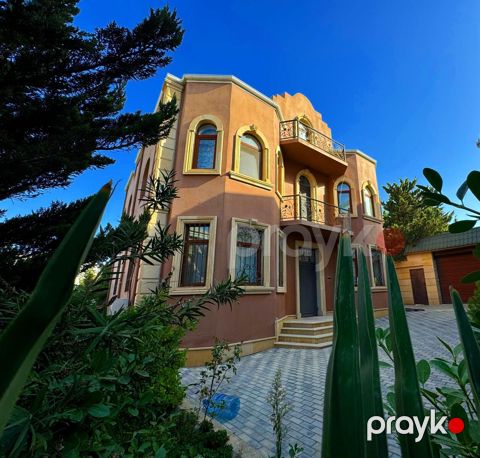 Satılır 8 otaqlı həyət evi/bağ evi 360 m²