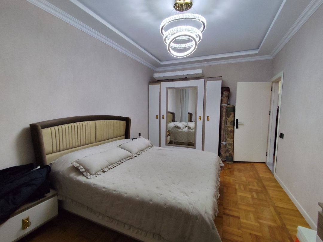 Satılır 4 otaqlı köhnə tikili 100 m² — Mənzil, Bakı (9)