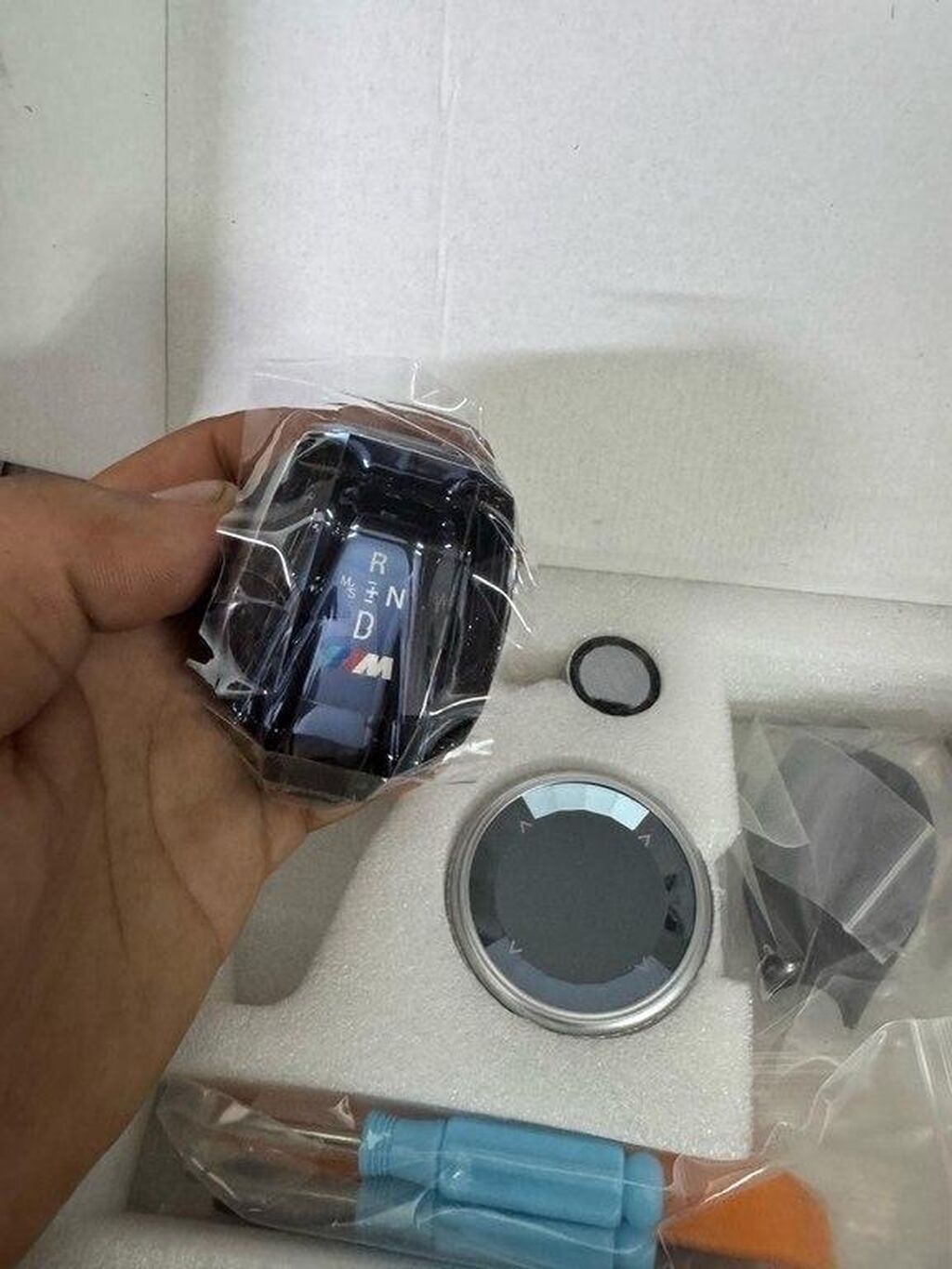 "BMW G30" surətlər qutusu başlığı Bütün kateqoriyalar Nəqliyyat — Digər, Bakı (3)