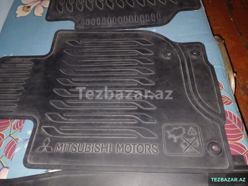 Mitsubishi Pajero üçün ayaqalti — Ehtiyat hissələri, Bakı (3)