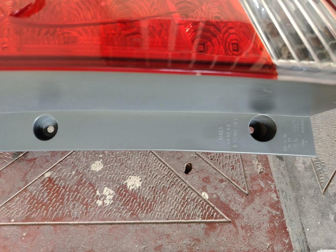 Kia Sorento XM arxa sağ stopu — Ehtiyat hissələri və aksesuarlar, Gəncə (3)
