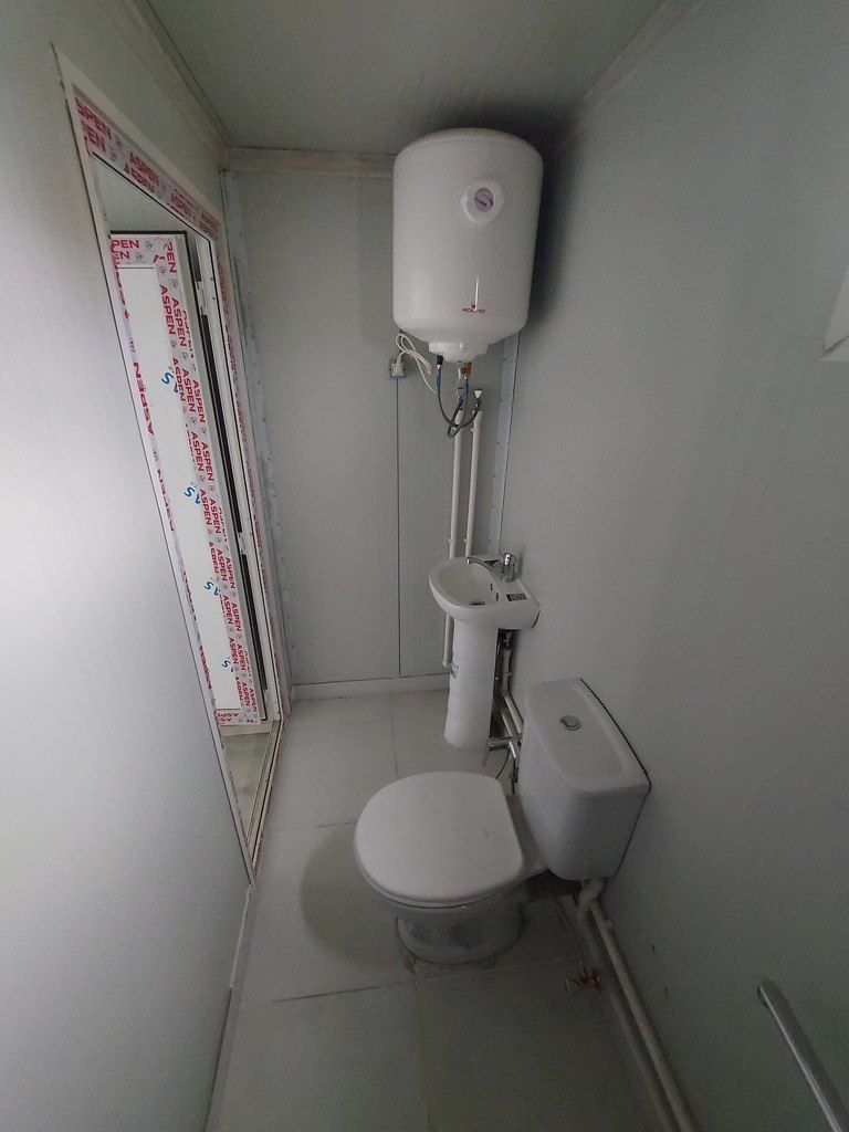 Ofis tipli sanitar qovşaqlı konteyner (6000 x 2400mm) — Təmir və inşaat, Bakı (9)