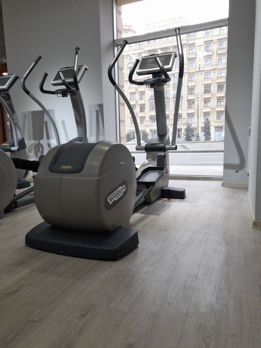 Elliptik trenajor "Technogym Synchro Excite 700" — İdman, hobi, istirahət, Bakı (9)