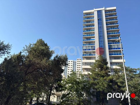 Satılır 4 otaqlı yeni tikili 165 m²