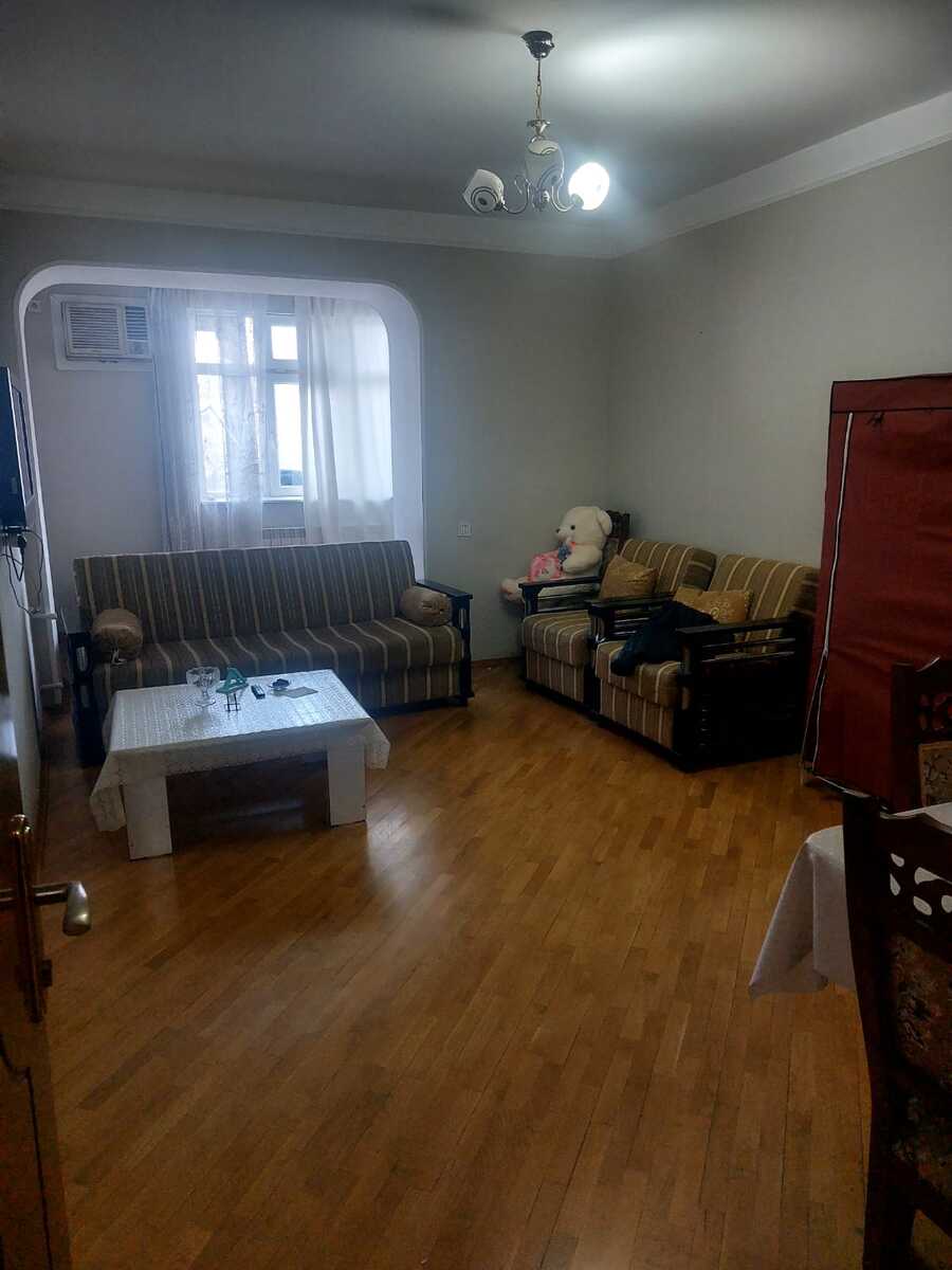 Satılır 2 otaqlı köhnə tikili 70 m² — Mənzil, Bakı (2)