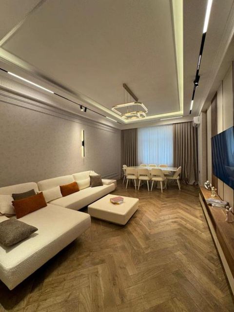 3-otaqlı yeni tikili, Əhməd Cəmil küç., 120 m² — Bakı