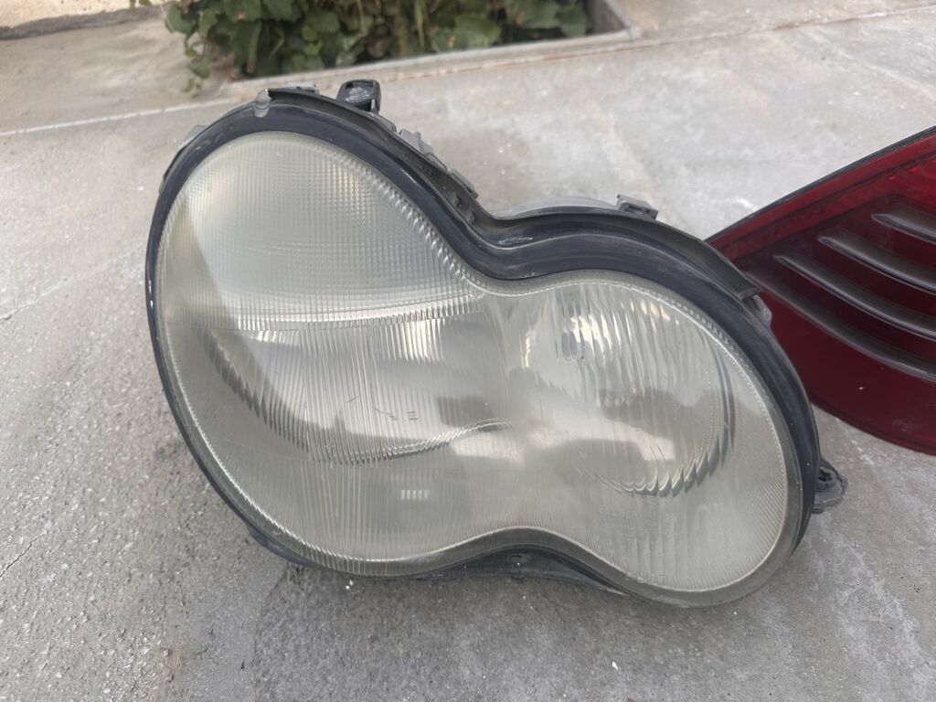 Salam faralarda problem yoxdur orginaldır. Arxa stopun birində qırıq — Avtomobil işığı, Masazır (2)