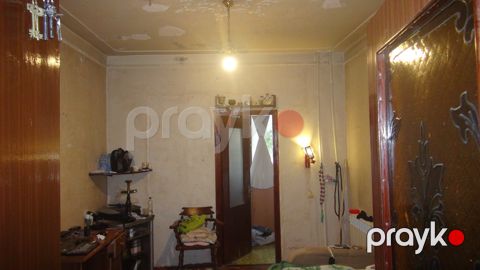 Satılır 2 otaqlı köhnə tikili 70 m²