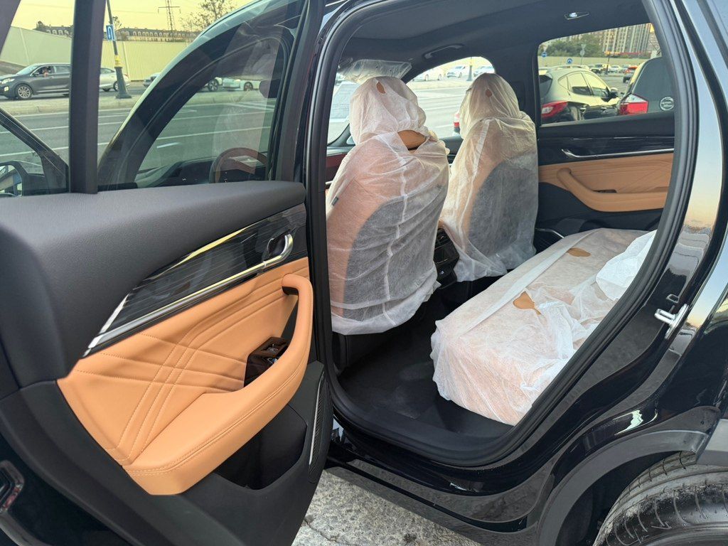 Geely Monjaro, 1.5 L, 1.64 kWh, 2026 il, yeni — Avtomobillər, Bakı (11)