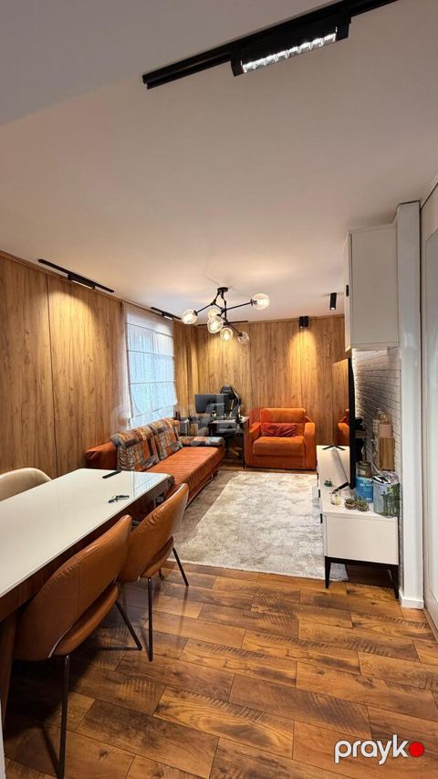 Satılır 2 otaqlı köhnə tikili 40 m²