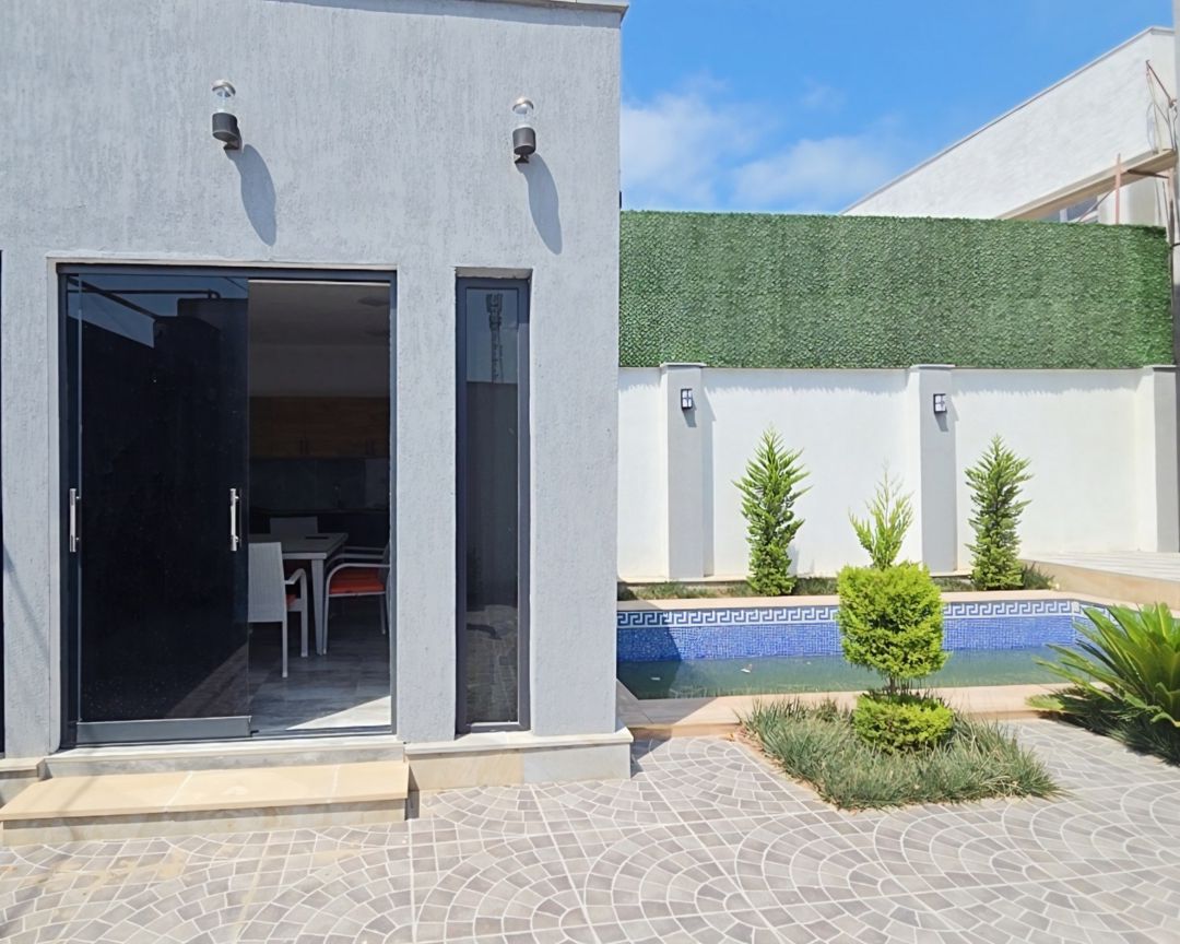 Satılır 5 otaqlı həyət evi/bağ evi 230 m² — Ev, villa, Bakı (2)