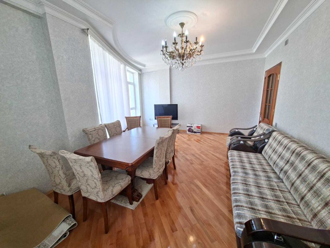 Satılır 3 otaqlı yeni tikili 120 m² — Mənzil, Bakı (2)