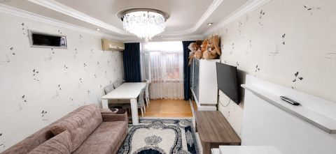 Satılır 2 otaqlı köhnə tikili 65 m² — Bakı