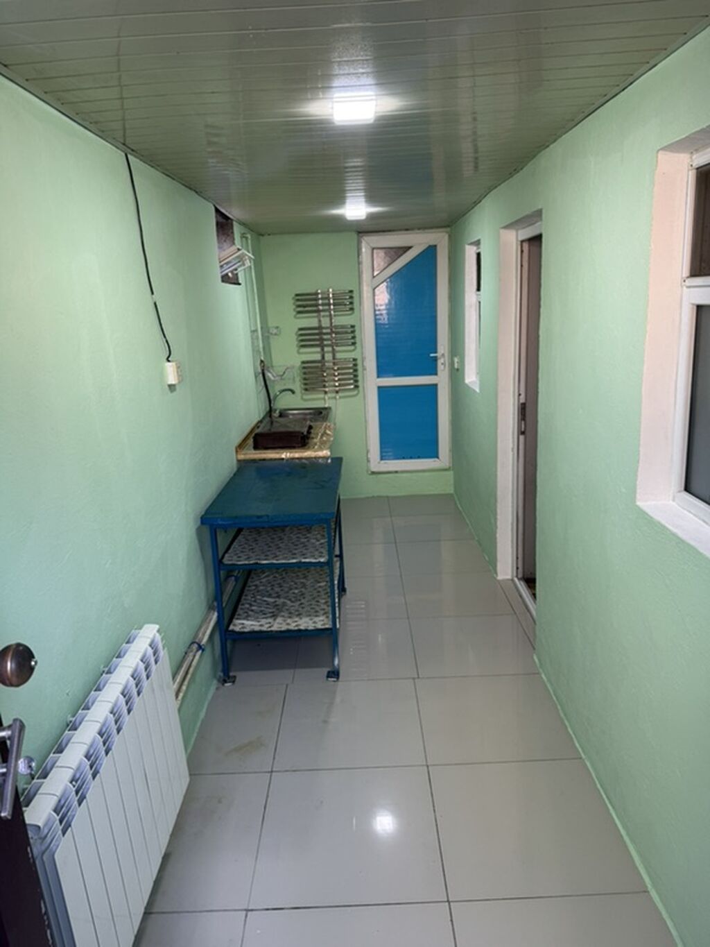 İcarəyə verilən düz Ana yolun qrağı ümumi sahəsi 50 kvadırat 2 — Mənzil, Saray (9)