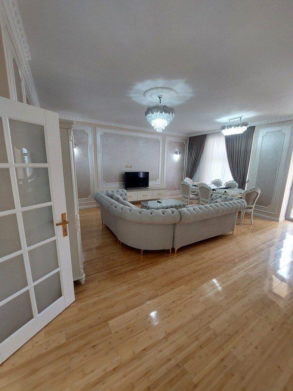 4-otaqlı yeni tikili, Abdulla Şaiq küç.40, 215 m² — Mənzil, Bakı (2)