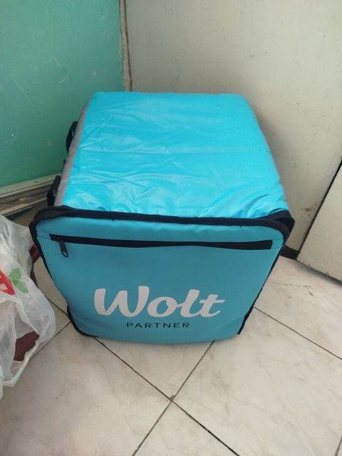 Çanta Wolt — Bakı