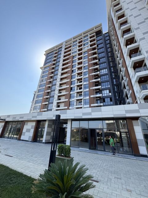 Satılır 2 otaqlı yeni tikili 98 m² — Bakı