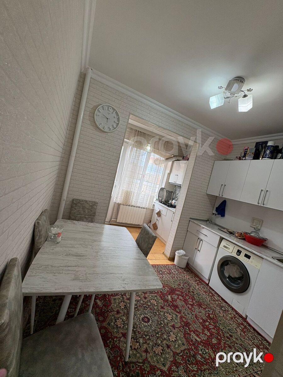 Satılır 2 otaqlı köhnə tikili 65 m² — Mənzil, Bakı (5)