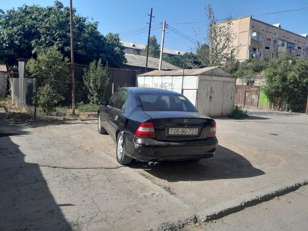Opel Vectra, 1.8 L, 1997 il, 320 000 km — Avtomobillər, Gəncə (6)