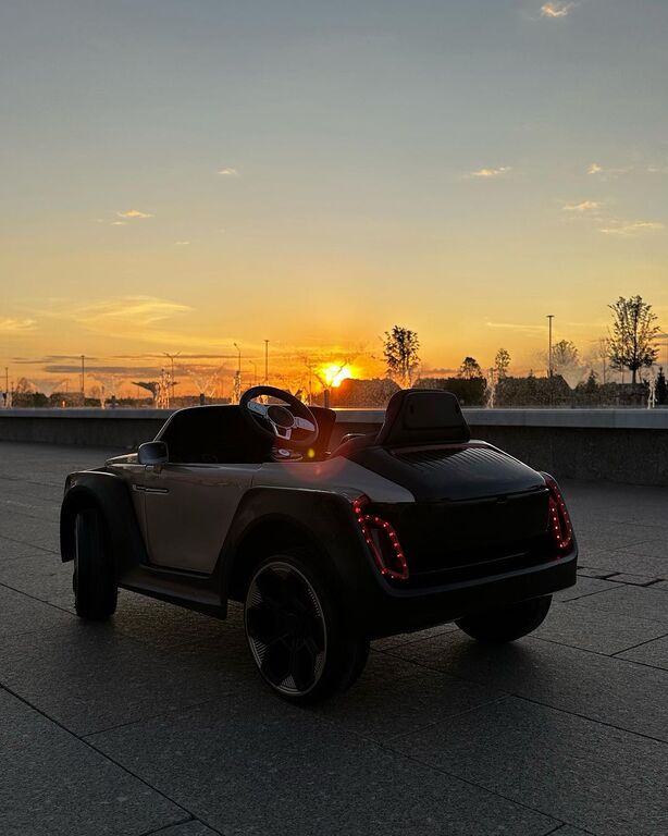 Uşaq avtomobili "Rolls Royce" — Uşaq avtomobilləri, Bakı (2)