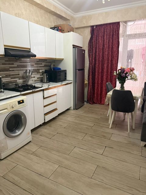 3-otaqlı yeni tikili kirayə verilir, Yasamal r., 90 m² — Bakı