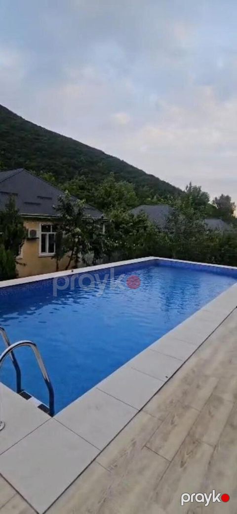 Həyət evi kirayə verilir, Şəki ş