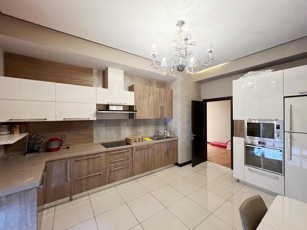 İcarəyə verilir 3 otaqlı yeni tikili 147 m² — Mənzil, Bakı (10)