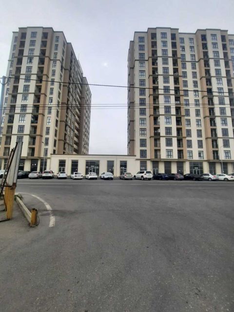 Satılır 2 otaqlı yeni tikili 85 m² — Bakı