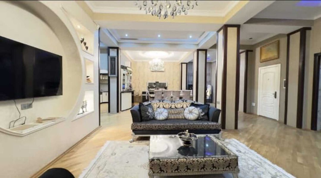 Satılır 7 otaqlı həyət evi/bağ evi 450 m² — Ev, villa, Bakı (6)