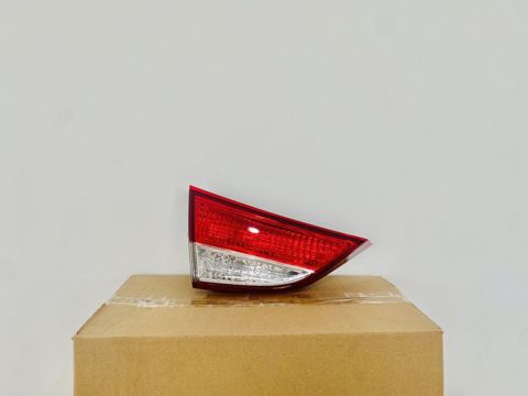 "Hyundai Elantra 2011" baqaj stop işığı — Bakı
