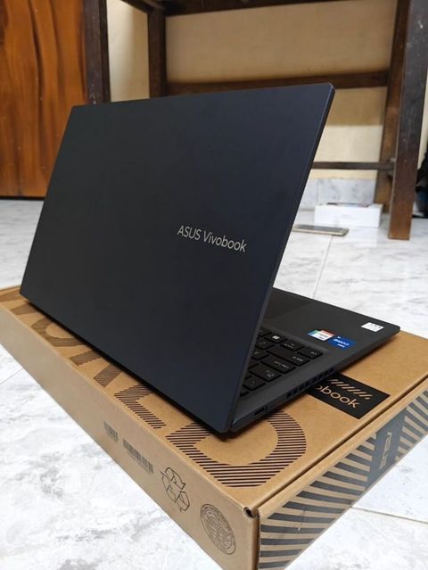 ASUS VivoBook noutbuk - Model: ASUS VivoBook seriyası (şık mat qara — Bakı