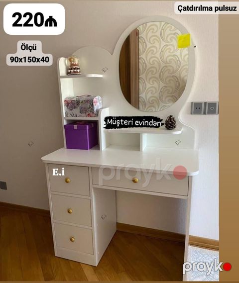 Ağ rəngli makiyaj/iş masası güzgü ilə - Qiymət: 220₼ (şəkildə