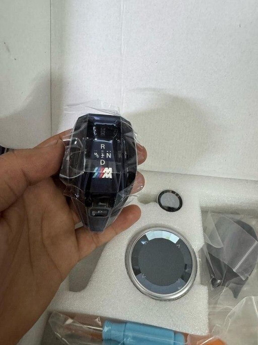 "BMW G30" surətlər qutusu başlığı Bütün kateqoriyalar Nəqliyyat — Digər, Bakı (4)