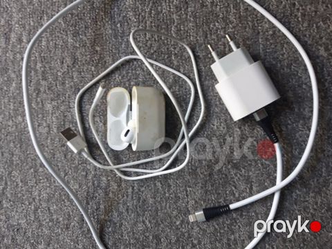 Iphone adpator 1 eded 2 eded kabel 1 eded nauşnik airbuds pro hamsı — Bakı