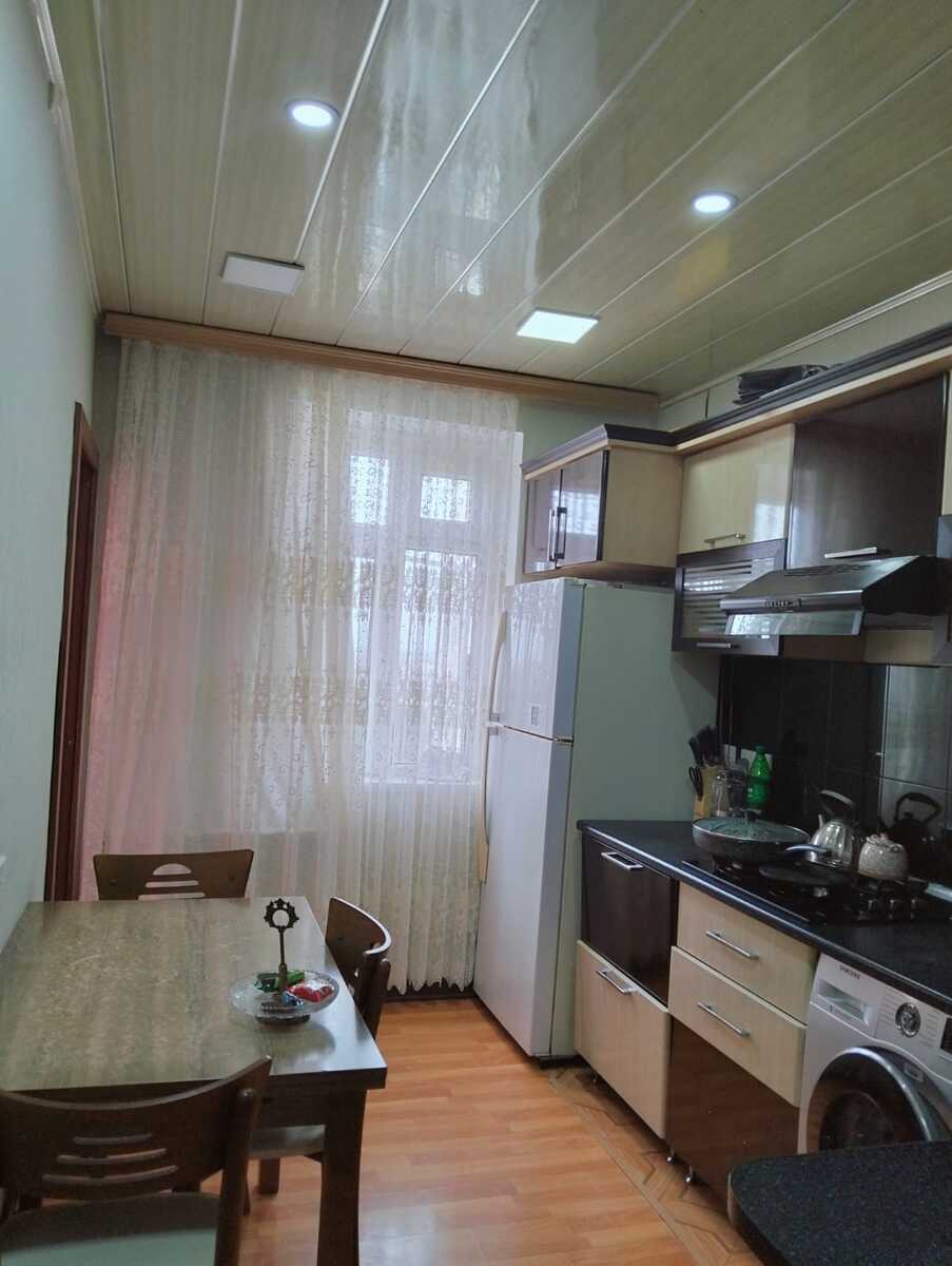 Satılır 4 otaqlı köhnə tikili 100 m² — Mənzil, Bakı (9)