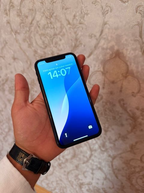 Apple iPhone XR Black 64GB/3GB — Bakı