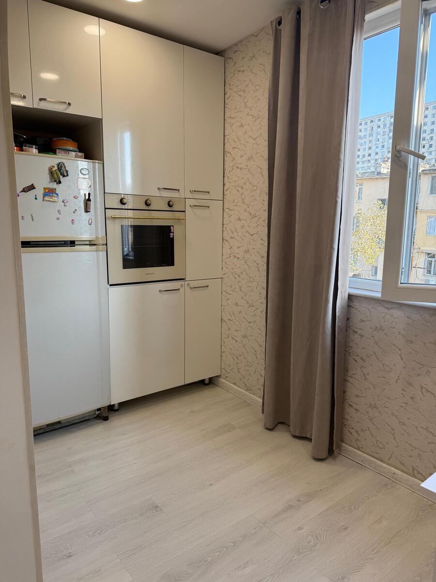 Satılır 3 otaqlı köhnə tikili 75 m² — Mənzil, Bakı (6)
