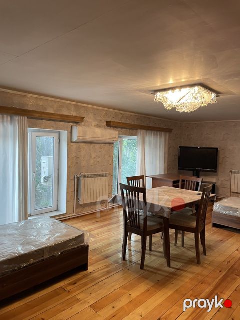 İcarəyə verilir 2 otaqlı həyət evi/bağ evi 65 m²
