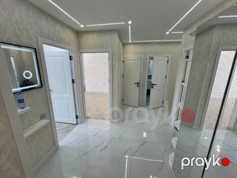Satılır 3 otaqlı köhnə tikili 85 m²