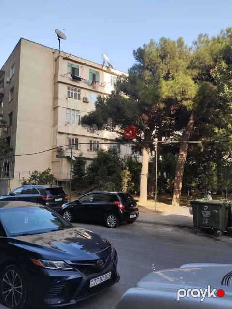Satılır 3 otaqlı köhnə tikili 75 m²