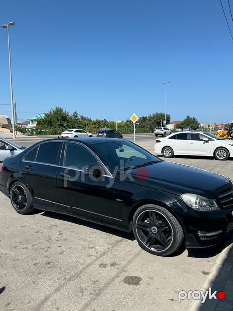 Mercedes C 250, 1.8 L, 2012 il, 241 240 km — Bakı