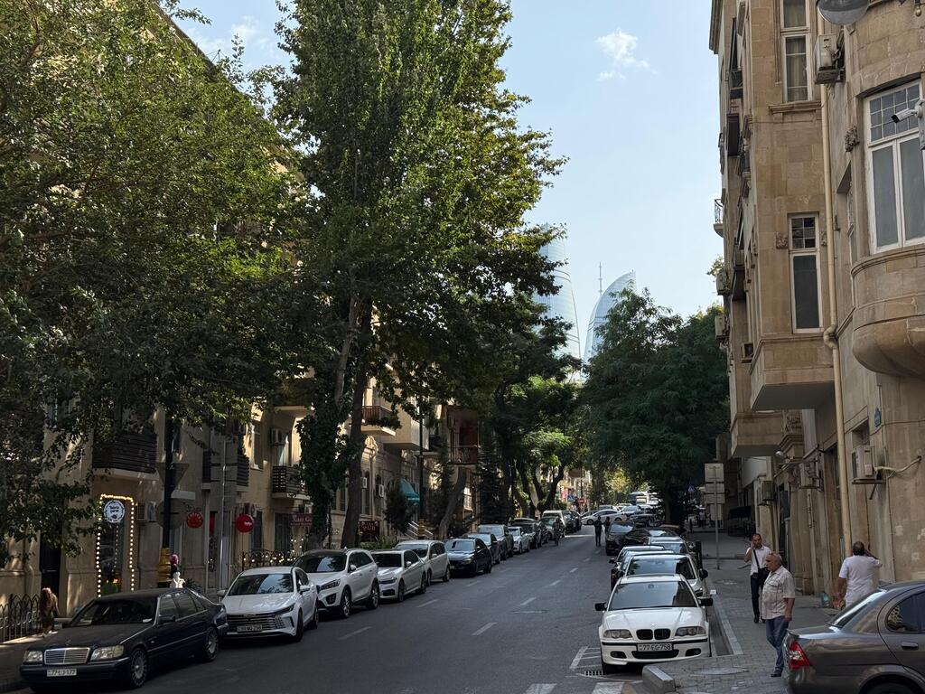 Satılır obyekt 450 m² — Əmlak, Bakı (2)