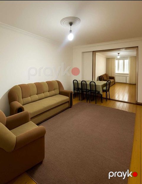 Satılır 3 otaqlı köhnə tikili 70 m²