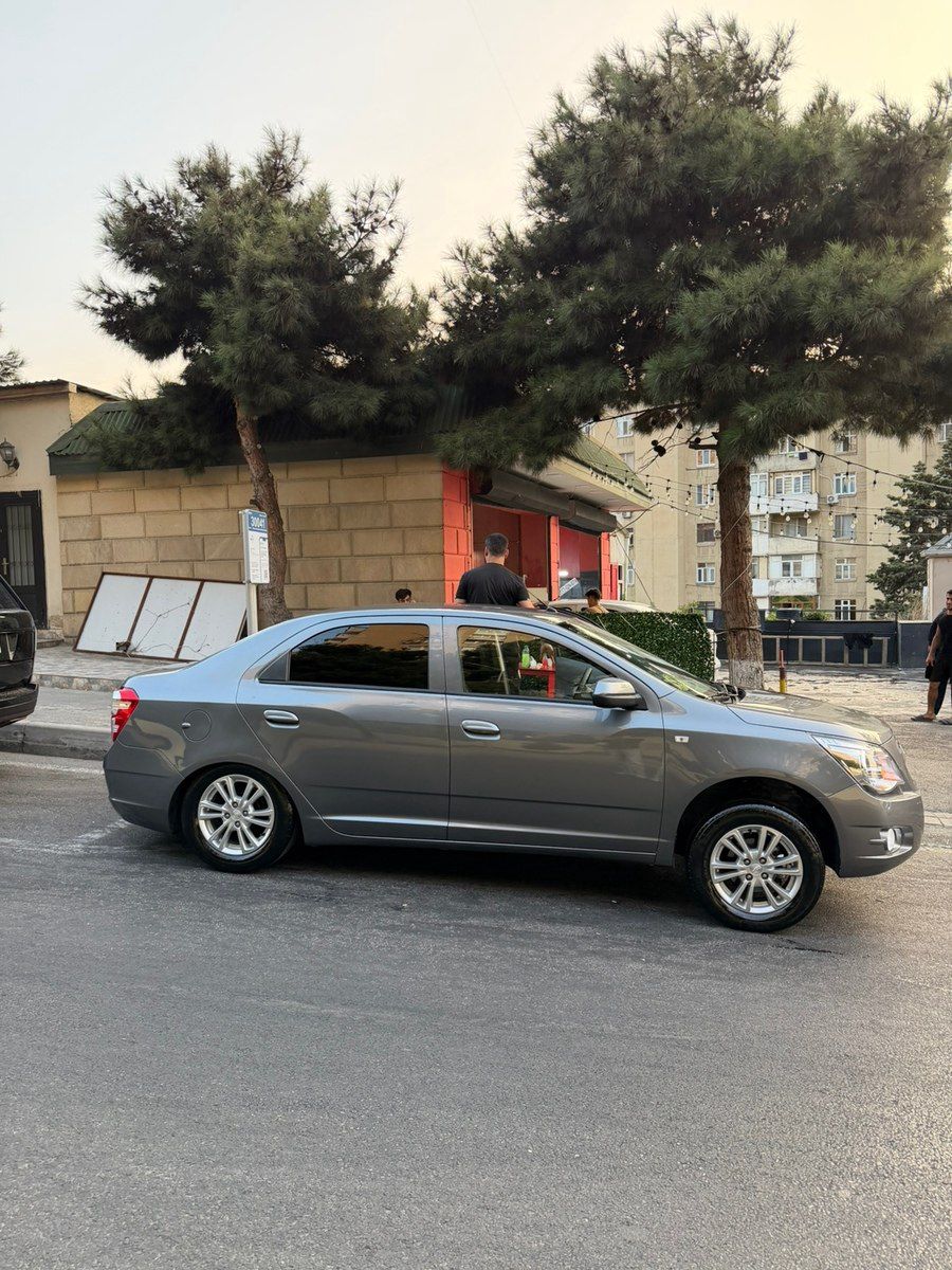 Chevrolet Cobalt icarəsi — Avtomobil icarəsi, Bakı (5)